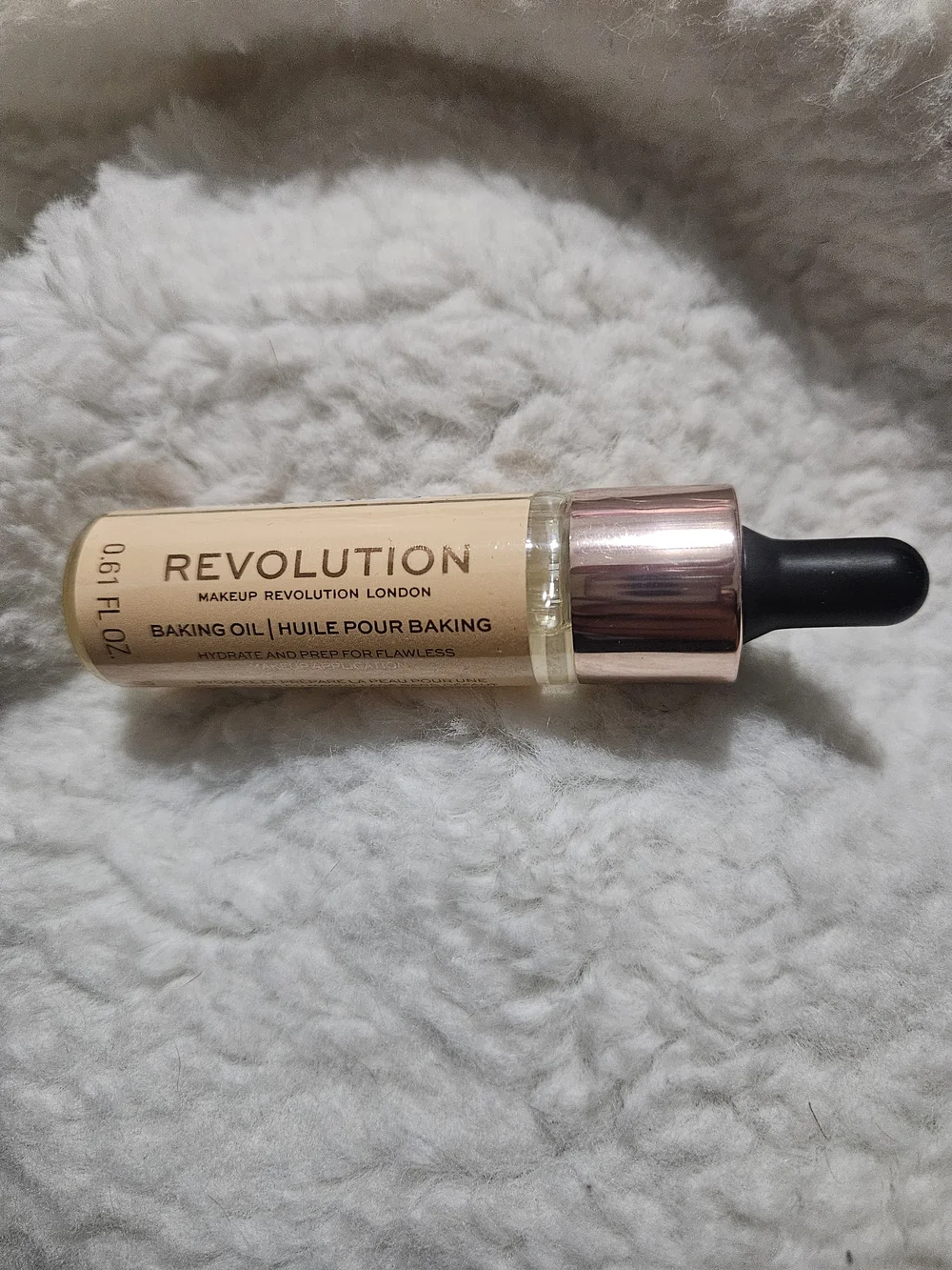 Makeup Revolution Baking Oil Hydrating Makeup Primer 18ml
